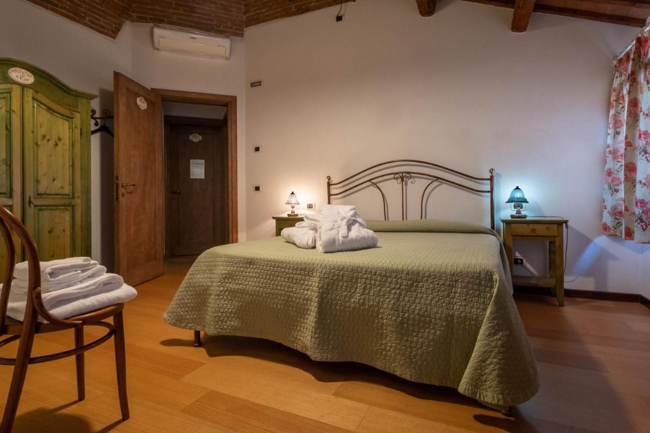 Agriturismo Le 4 Rose Vescovana Eksteriør billede