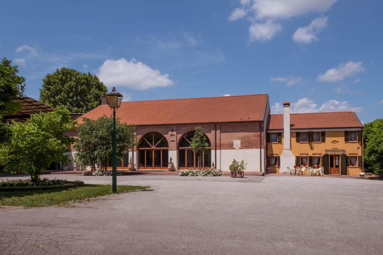 Agriturismo Le 4 Rose Vescovana Eksteriør billede
